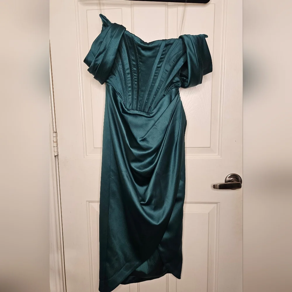 House Of CB Loretta Emerald Green Satin Off Shoulder Dress - Picture 5 of 10